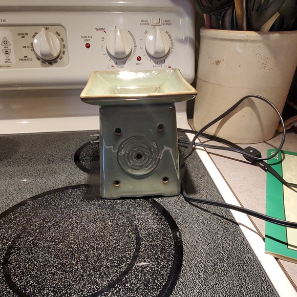 Scentsy Warmer - Picture 5 of 5